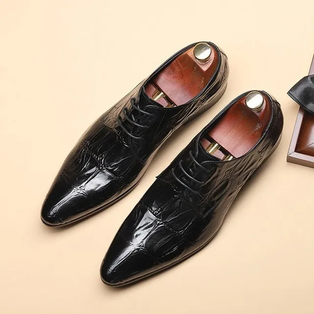 GatorLuxe Exquisite Lace-Up Pointed Toe Brogue Dress Shoes