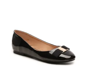 Kim ballet flats from the Journee Journee Collection, black