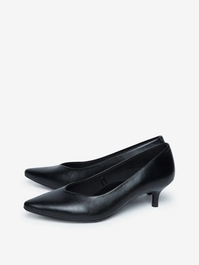 LUNA BLU Black Comfort-Fit Pointed Toe Pumps