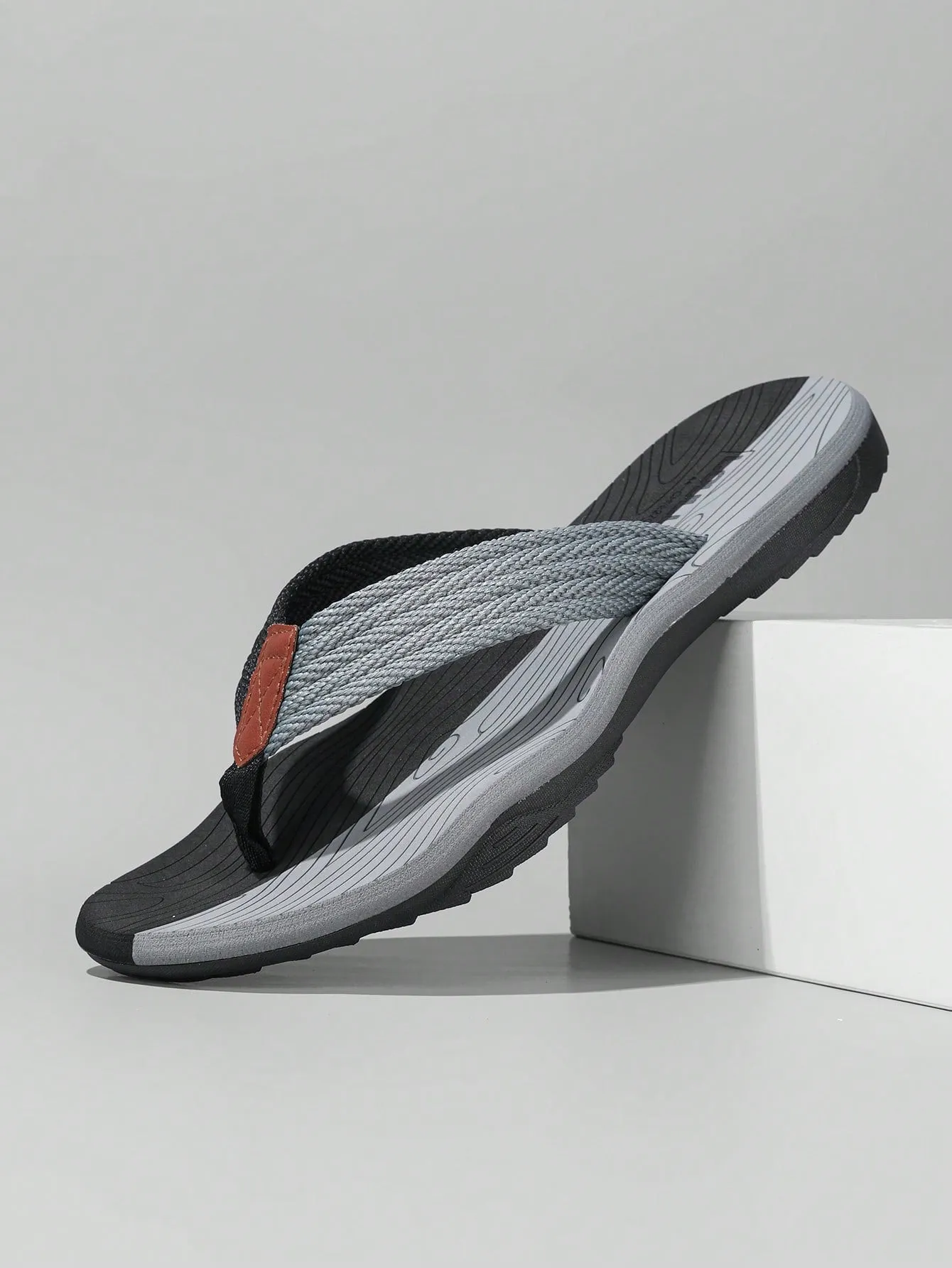 Men's Summer Slipper, Fashionable Anti-Slip Outdoor Soft Bottom Thick-Soled Clip Toe Slipper For Men