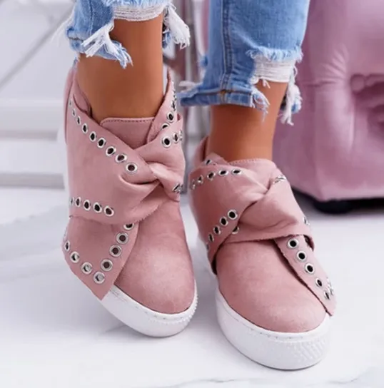 Super elegant shoes with a unique design